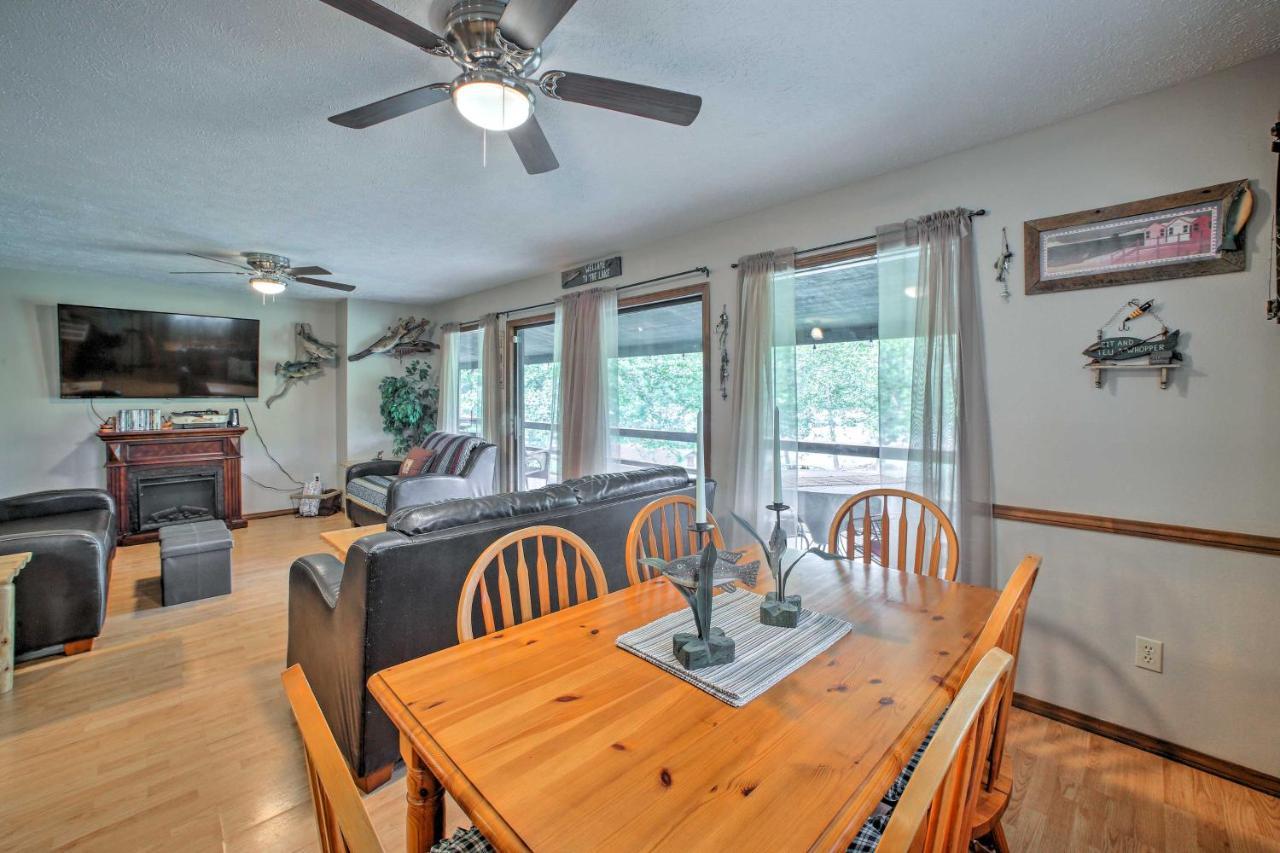Lakefront Table Rock Home With Fire Pit! Golden Exterior photo