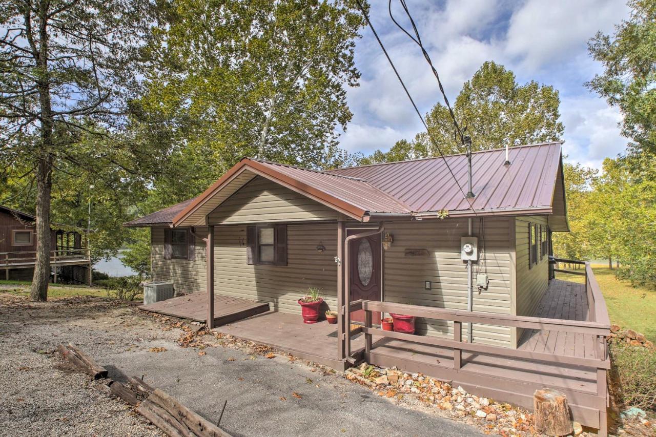 Lakefront Table Rock Home With Fire Pit! Golden Exterior photo