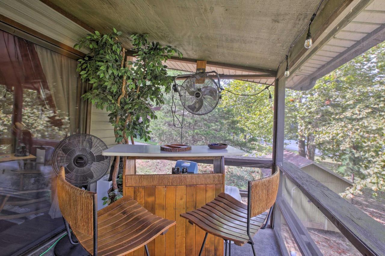 Lakefront Table Rock Home With Fire Pit! Golden Exterior photo